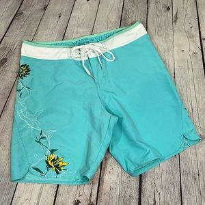 BODY GLOVE Women's Board Shorts